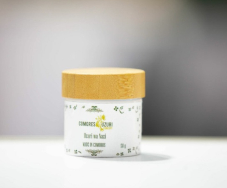 COmores UZURI ALOE VERRA Styling Cream